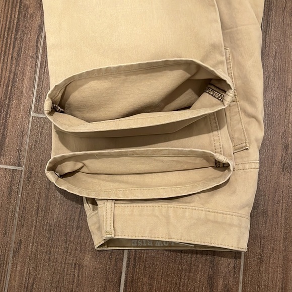 Sold - Picture 6 of 7